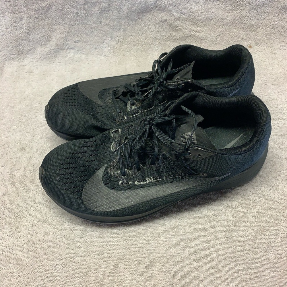 Nike Zoom Fly - Size 12